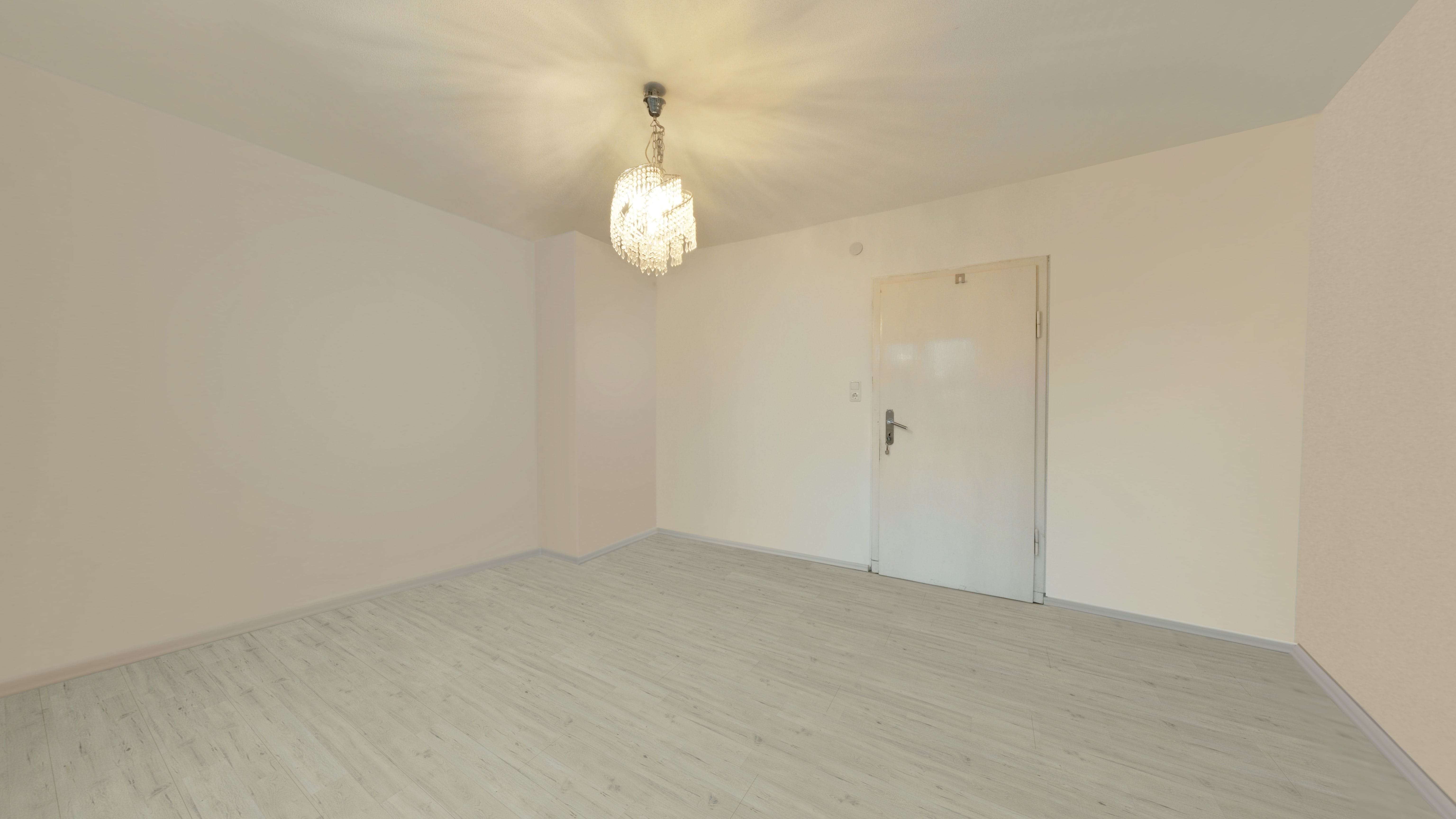 Immobilie in Wipfeld - Natur vor der Tür – Familienhaus mit Anbau und Garten in Feldrandlage - Bild 1