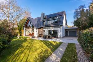 A+ Effizienz-Haus in Kladow: Modernes Architekten-Juwel mit Pool, Smart Home & Energieautarkie