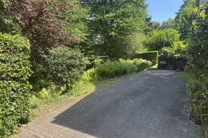 Adventspreis, großzügig. Ganz für sich – kleines Einfa.-Haus mit Bachlauf in bester Lage Wuppertals – Oberdüsseler Weg 54, 42113 Uellendahl-Katernberg, Wuppertal – Vorschaubild 10