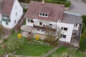 Vaihingen Enz Kernstadt - Familiengerechtes, freistehendes MFH mit wunderschöner Aussicht – Znaimer Straße 10, 71665 Ludwigsburg (Kreis) – Vorschaubild 1