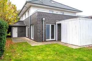 Ansprechende und junge Doppelhaushälfte
in familienfreundlicher Wohnlage – Oldenburg (Oldenburg) – Vorschaubild 1