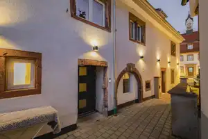 Historisches Mehrfamilienhaus mit Charme und Rendite: 5 Wohneinheiten in kernsaniertem Kulturdenkmal – Emmendingen (Kreis) – Vorschaubild 17