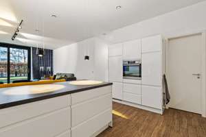 Seltene Citypark-Perle:
Umwerfende 3-Zimmer-Wohnung
mit Terrasse und kleinem Garten – Die vollständige Adresse der Immobilie erhältst du vom Anbieter., 76137 Südstadt, Karlsruhe – Vorschaubild 6