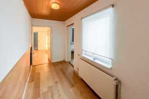 Gepflegtes 5-Zi.-Haus mit Garten und Gewerbeeinheit zur flexiblen Nutzung – Saalekreis – Vorschaubild 10