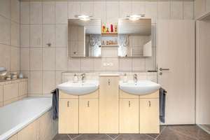 Zweifamilienhaus in ruhiger Traumlage – Stil, Komfort & Natur – Die vollständige Adresse der Immobilie erhältst du vom Anbieter., 93055 Brandlberg-Keilberg, Regensburg – Vorschaubild 10