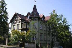 Sanierte 2-Zimmer-Wohnung mit Einbauküche in Dresden