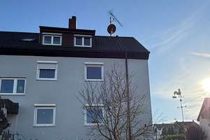 Gepflegtes 3 Familienhaus mit Garten und Garage in Stgt.-Mühlhausen