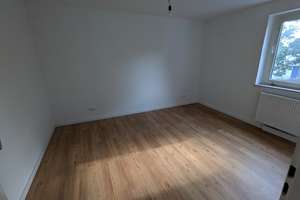 Frisch sanierte 2 Zimmer Wohnung! – Apenrader Weg 1, 68307 Schönau, Mannheim – Vorschaubild 3