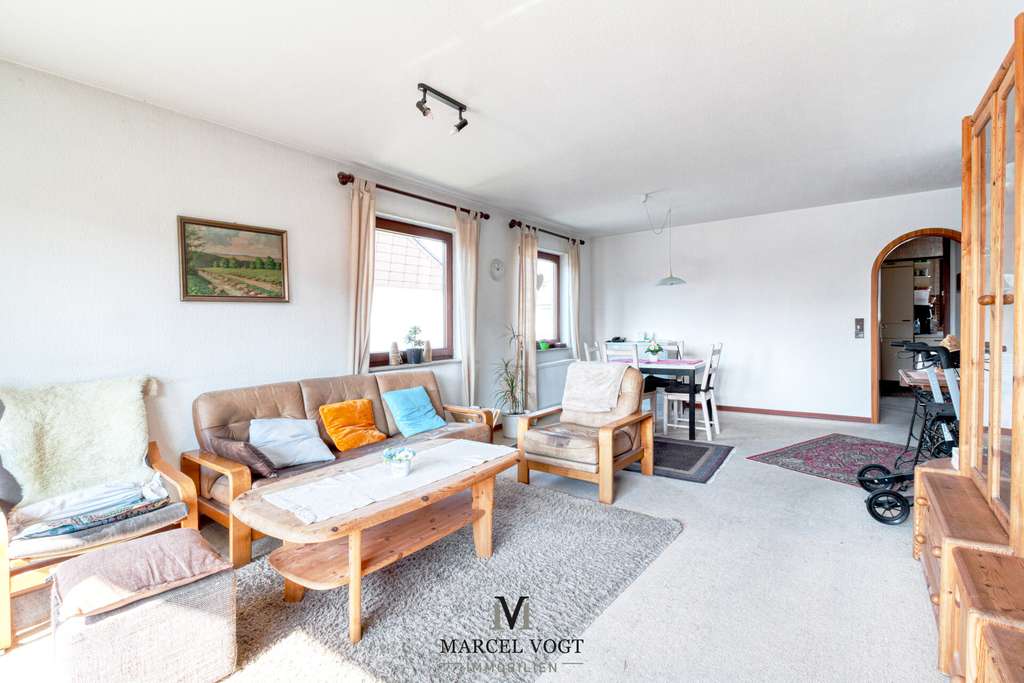 Immobilie in Wolfschlugen - Stilvolle Zweizimmerwohnung mit Balkon und Garage – Ihr neues Zuhause zum Wohlfühlen - Bild 1