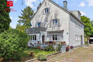 Renovierte Wohnung in gepflegtem Dreifamilienhaus in ruhiger Lage