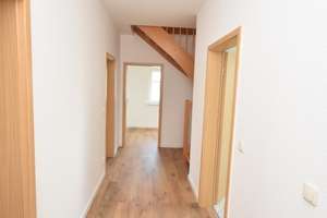 Gemütliche Maisonette-Dachgeschosswohnung mit Tageslichtbad in Ebersdorf – Freiligrathstraße 1, 9131 Ebersdorf, Chemnitz – Vorschaubild 9