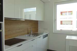 Helle, exklusive, geräumige und neuwertige 2-Zimmer-Wohnung mit Balkon und EBK in Mannheim – T 4 3, 68161 Innenstadt/Jungbusch, Mannheim – Vorschaubild 7