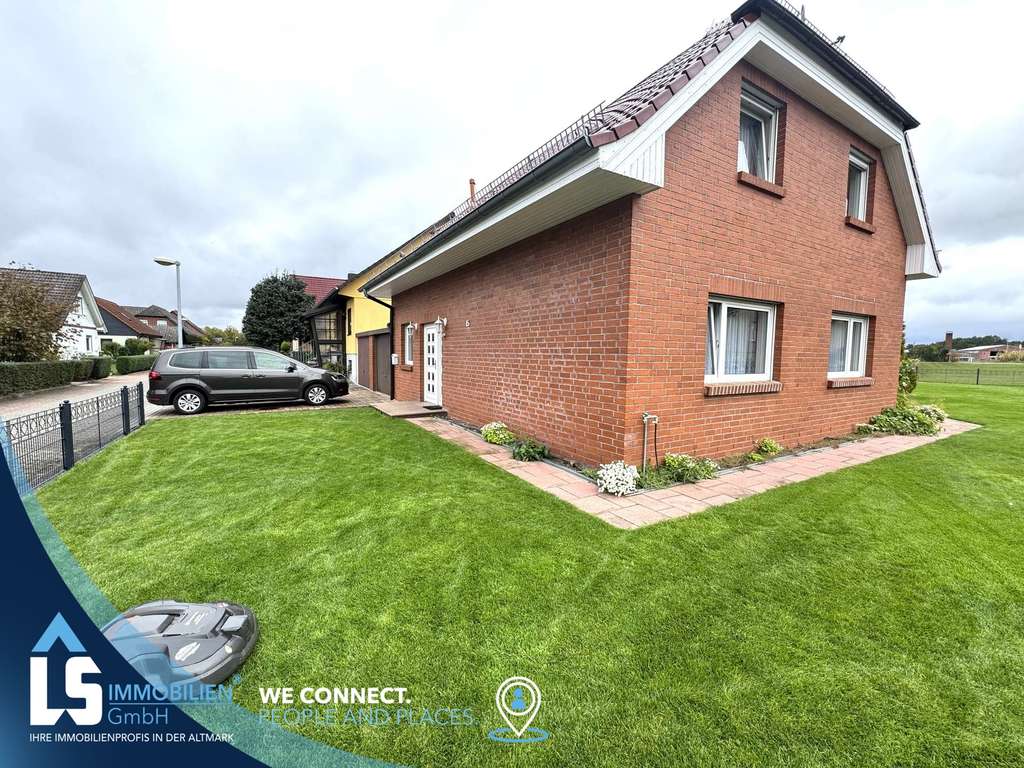 Immobilie in Arendsee (Altmark) - Einfamilienhaus mit Wintergarten & Traumgarten in Arendsee - Bild 1