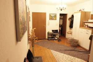 Großzügig geschnittene 3,5-Zimmer-Wohnung in ruhiger Lage – mit großem Balkon und Garage! – Die vollständige Adresse der Immobilie erhältst du vom Anbieter., 76229 Grötzingen, Karlsruhe – Vorschaubild 2