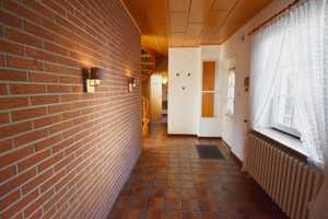 Bezugsfreies Einfamilienhaus in zentraler Lage – Vielseitig nutzbar! – Nordfriesland (Kreis) – Vorschaubild 2
