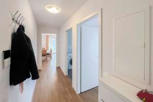 Sofort bezugsfrei: Neuwertige 2-Zimmer-Wohnung mit überdachtem Balkon inkl. Garagenstellplatz! – Die vollständige Adresse der Immobilie erhältst du vom Anbieter., 80807 Alte Heide-Hirschau, München – Vorschaubild 2
