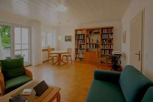 2-Zimmer-Eigentumswohnung 2 Balkone + Garage