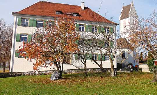 Wohnen in Historischem Ambiente - Schloss Hirschlatt -