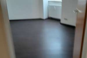 Stilvolle, sanierte 3-Raum-Dachgeschosswohnung mit geh. Innenausstattung mit Balkon in Gerlenhofen – Kirchberger Straße 6, 89233 Neu-Ulm – Vorschaubild 7