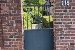 Exklusive Maisonette-Wohnung im stilvollen Herrenhaus – hochwertig renoviert mit Garten – Die vollständige Adresse der Immobilie erhältst du vom Anbieter., 50769 Merkenich, Köln – Vorschaubild 3