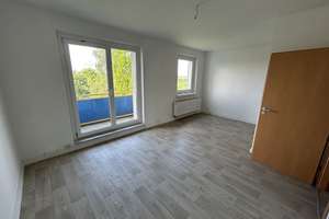 Platz für die ganze Familie! 4-Zimmer-Wohnung mit Balkon! – Straße der Deutschen Einheit 53, 39326 Wolmirstedt – Vorschaubild 2