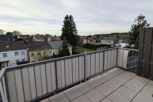 Gräfrath/Zentral - moderne 2-Zimmer-Dachgeschosswohnung mit Sonnenbalkon und traumhaftem Fernblick  – Jägerstraße 41, 42653 Gräfrath, Solingen – Vorschaubild 10