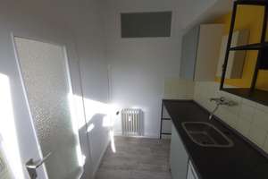 Sonnige, voll renovierte  1 Zimmer Wohnung + Balkon + Fahrstuhl + EBK – Werderstraße 32, 12103 Tempelhof, Berlin – Vorschaubild 11