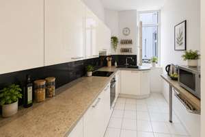 Gepflegtes MFH in Top-Lage – modernisiert, mit Mietpotenzial – 40215 Friedrichstadt, Düsseldorf – Vorschaubild 9