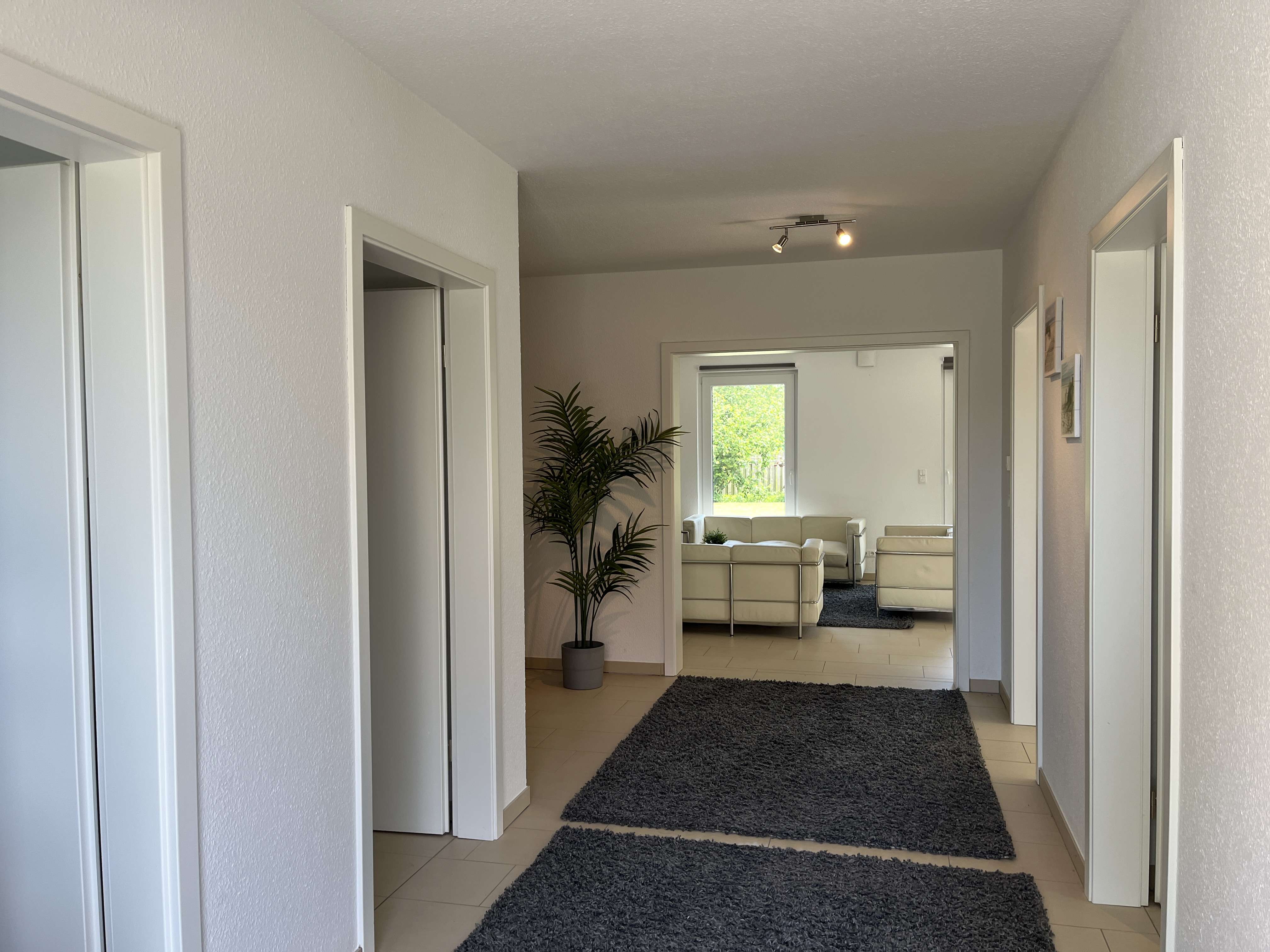 Immobilie in Boltenhagen - Freistehendes Wohnhaus mit 3 Wohneinheiten und riesigem Grundstück - Bild 4