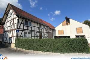 Einfamilienfachwerkhaus mit vielseitigem Nebengebäudekomplex – Die vollständige Adresse der Immobilie erhältst du vom Anbieter., 37296 Ringgau – Vorschaubild 1