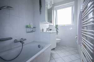 Property thumbnail 12