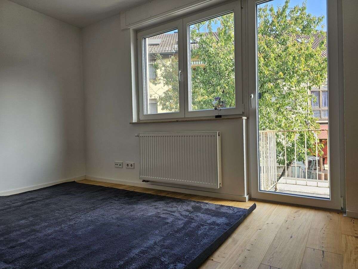 Immobilie in Kämpfelbach - **Kämpfelbach-Ersingen, modernisiertes 1-2 Familien-Haus mit Ausbaupotential, Garten u. 3 Garagen** - Bild 6