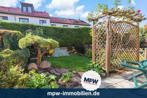 ab nach Wartenberg: Reihenmittelhaus mit Garten, Keller & Carport - jetzt entdecken!
