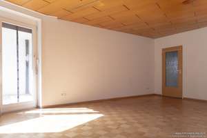 Zentrale 3-Zimmer-Wohnung mit Loggia in Brackwede für Selbstnutzer oder Kapitalanleger – Die vollständige Adresse der Immobilie erhältst du vom Anbieter., 33647 Brackwede, Bielefeld – Vorschaubild 8