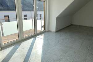 Helle 2,5-Zimmer Galerie-Wohnung mit Balkon und EBK in Nürnberg/Boxdorf für Single oder Paar – Die vollständige Adresse der Immobilie erhältst du vom Anbieter., 90427 Boxdorf, Nürnberg – Vorschaubild 2