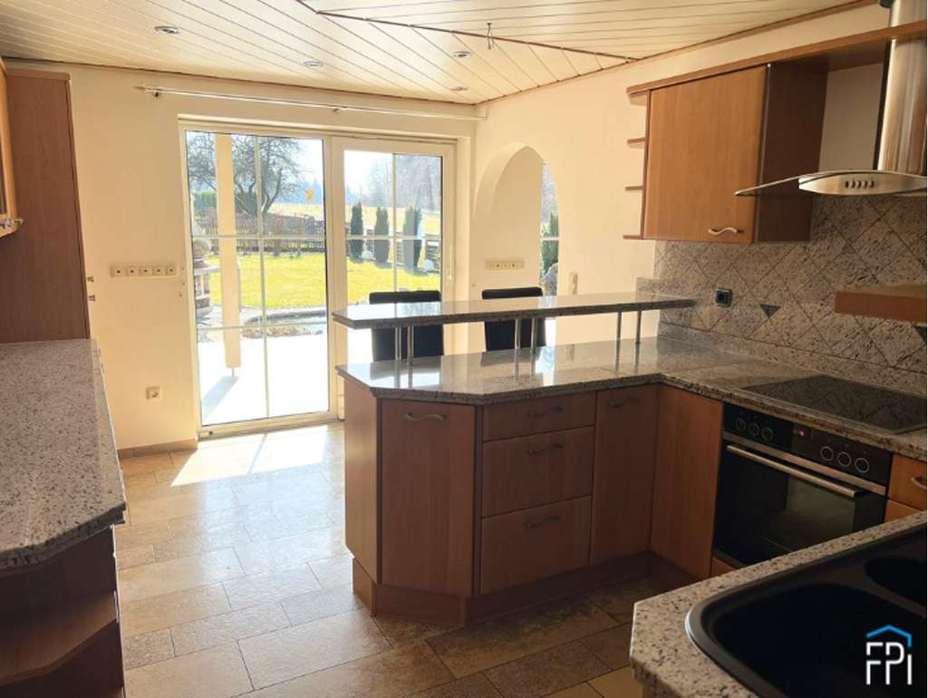 Immobilie in Ihrlerstein - Charmantes Einfamilienhaus in Ihrlerstein mit Garagen- und Werkstattgebäude - Bild 4