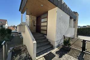 Stilvolles Einfamilienhaus mit Einliegerwohnung und Traumgarten – Die vollständige Adresse der Immobilie erhältst du vom Anbieter., 72762 Reutlingen-Mitte, Reutlingen – Vorschaubild 5