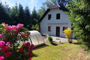 Idyllisches Einfamilienhaus für Naturliebhaber am Waldrand