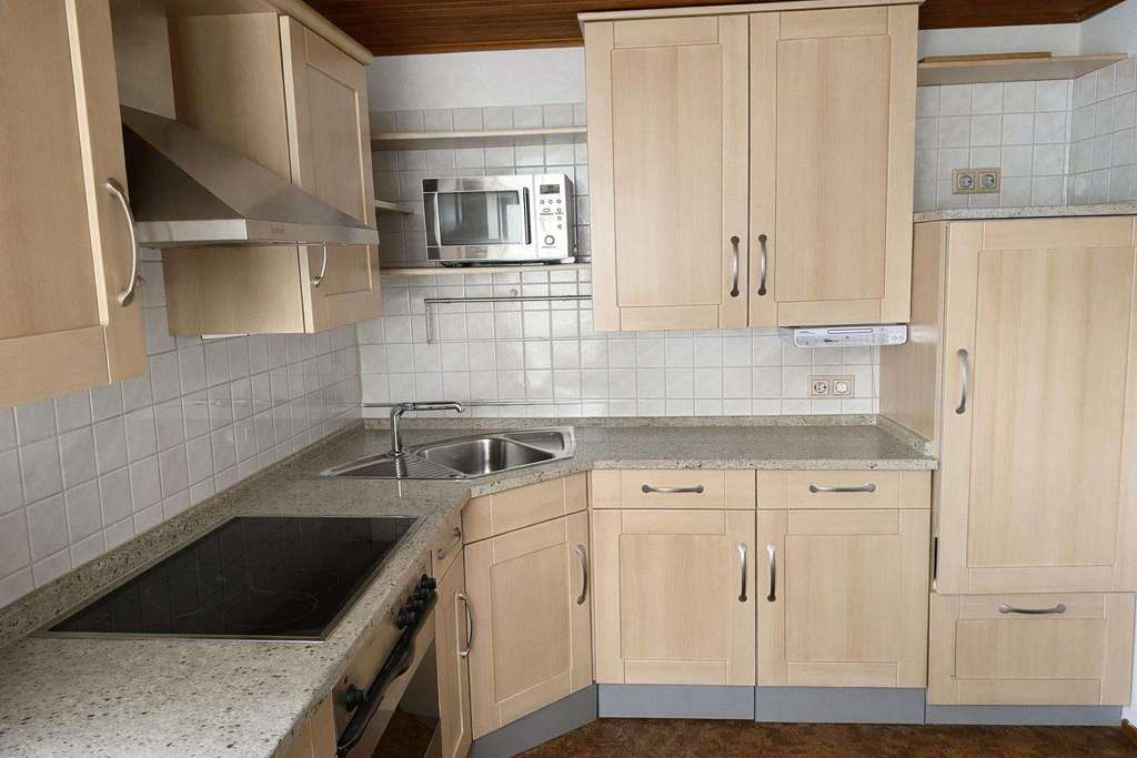 Immobilie in Aerzen - Landhausflair mit bezugsfertiger Dachgeschosswohnung - Bild 3