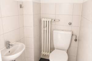 ***Geräumige Dachgeschoss-Wohnung mit 5 Zimmern in gepflegtem Umfeld*** – Elisabethstraße 4-6, 46049 Alstaden-Ost, Oberhausen – Vorschaubild 8