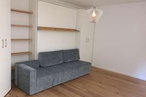Ruhiges Lehel in Parknähe / Perfekt möbliertes App. mit EBK+Parkett