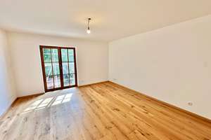 Erstbezug in moderner 3-Zimmer-Wohnung im neu ausgebauten Bauernstadl mit überdachter Terrasse – Ametsbichl 6, 83109 Großkarolinenfeld – Vorschaubild 7