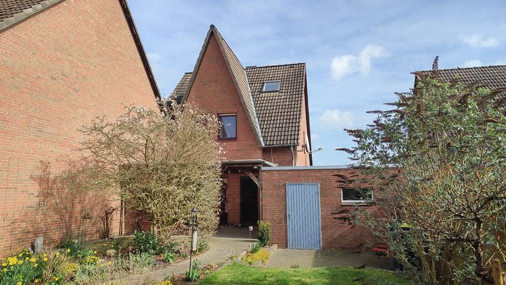 Immobilie in Schwaförden - Schönes Einfamilienhaus mit überdachter Terrasse und Garage in Schwaförden zu verkaufen - Bild 2