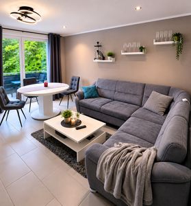 Wohnung mit Balkon und Einbauküche