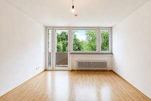 In Untermenzing: 3 Zimmer Wohnung auf 90 m² - mit Südbalkon in ruhiger Lage  + Stelllplatz! – Die vollständige Adresse der Immobilie erhältst du vom Anbieter., 80997 Moosach-Bahnhof, München – Vorschaubild 3