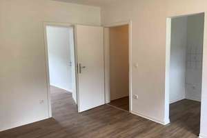 2-Zi.-Whg. mit großem Balkon im grünen und ruhigen Überruhr-Holthausen – Dellmannsfeld 56, 45277 Überruhr-Holthausen, Essen – Vorschaubild 6