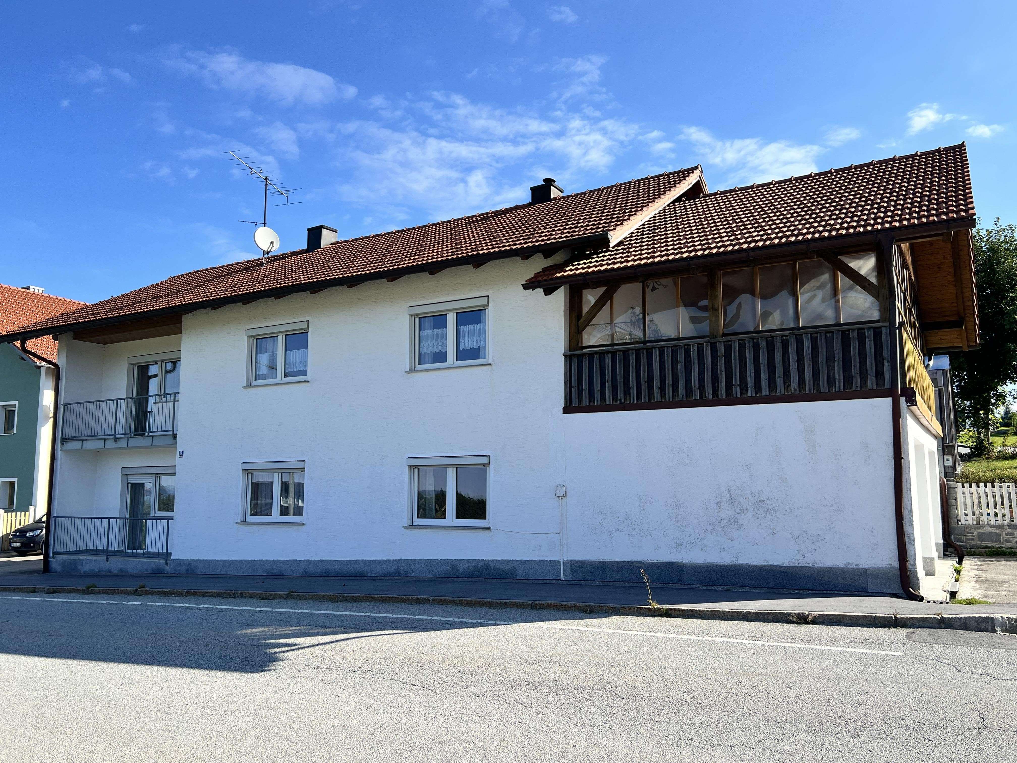 Sanierungsbedürftiges Wohnhaus mit zwei Einheiten in Holzfreyung sucht engagierten Handwerker!, Freyung Grafenau Kreis – Bild 3