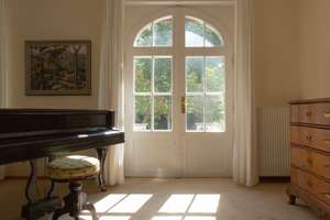 Einfamilienhaus mit 7 Zimmern in Berlin-Karlshorst von privat  – Die vollständige Adresse der Immobilie erhältst du vom Anbieter., 10318 Karlshorst, Berlin – Vorschaubild 2