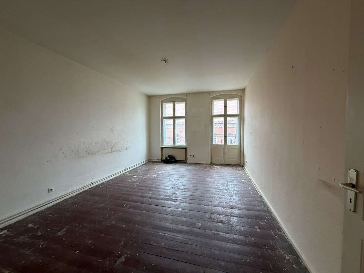 Altbau mit Potenzial – Bezugsfreie 2-Zimmerwohnung, in Oberschöneweide, Berlin – Bild 3