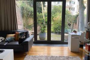 Charmantes Apartment mit Kamin, eigenem Garten & Terrasse  in Oberkassel